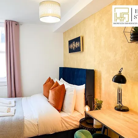 Last-Minute Specials L Premium Deal On 2 Double Bed Apartment For 6 Guests L Best Deals L Hofin Stays Short Lets & Serviced Accommodation Londres Exterior foto