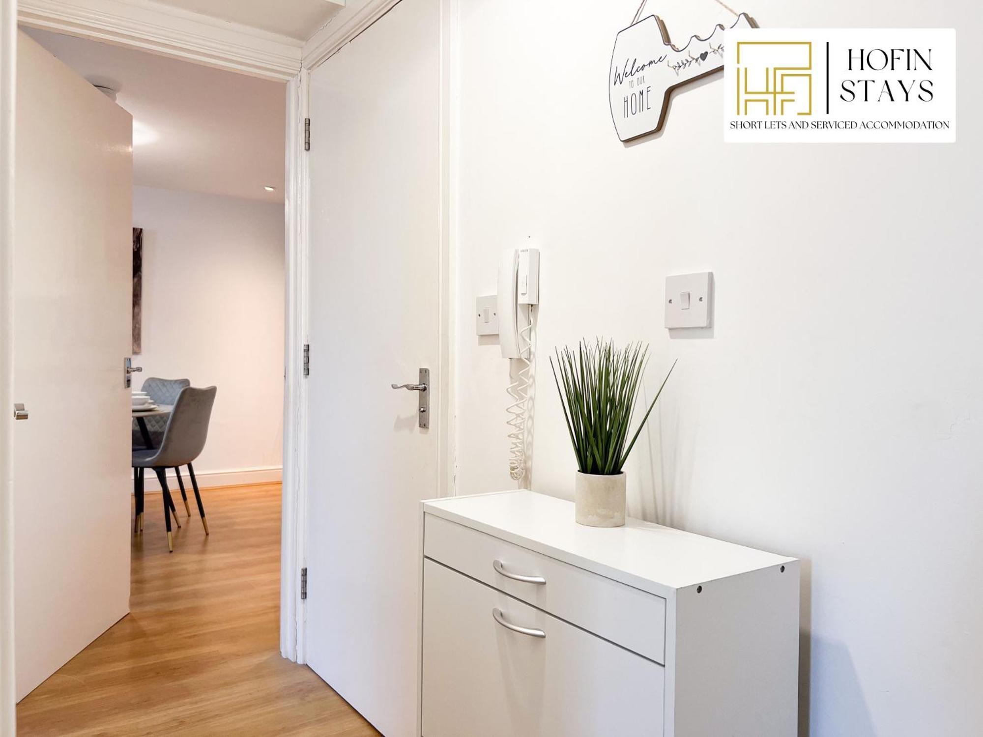 Last-minute Specials L Premium On 2 Double Bed For 6 Guests L Deals L Hofin Short Lets & Serviced Apartamento Londres